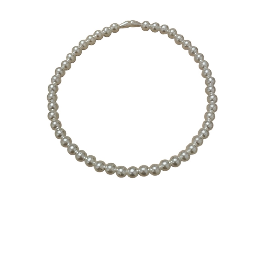 Elegant Pearl Like Choker Necklace